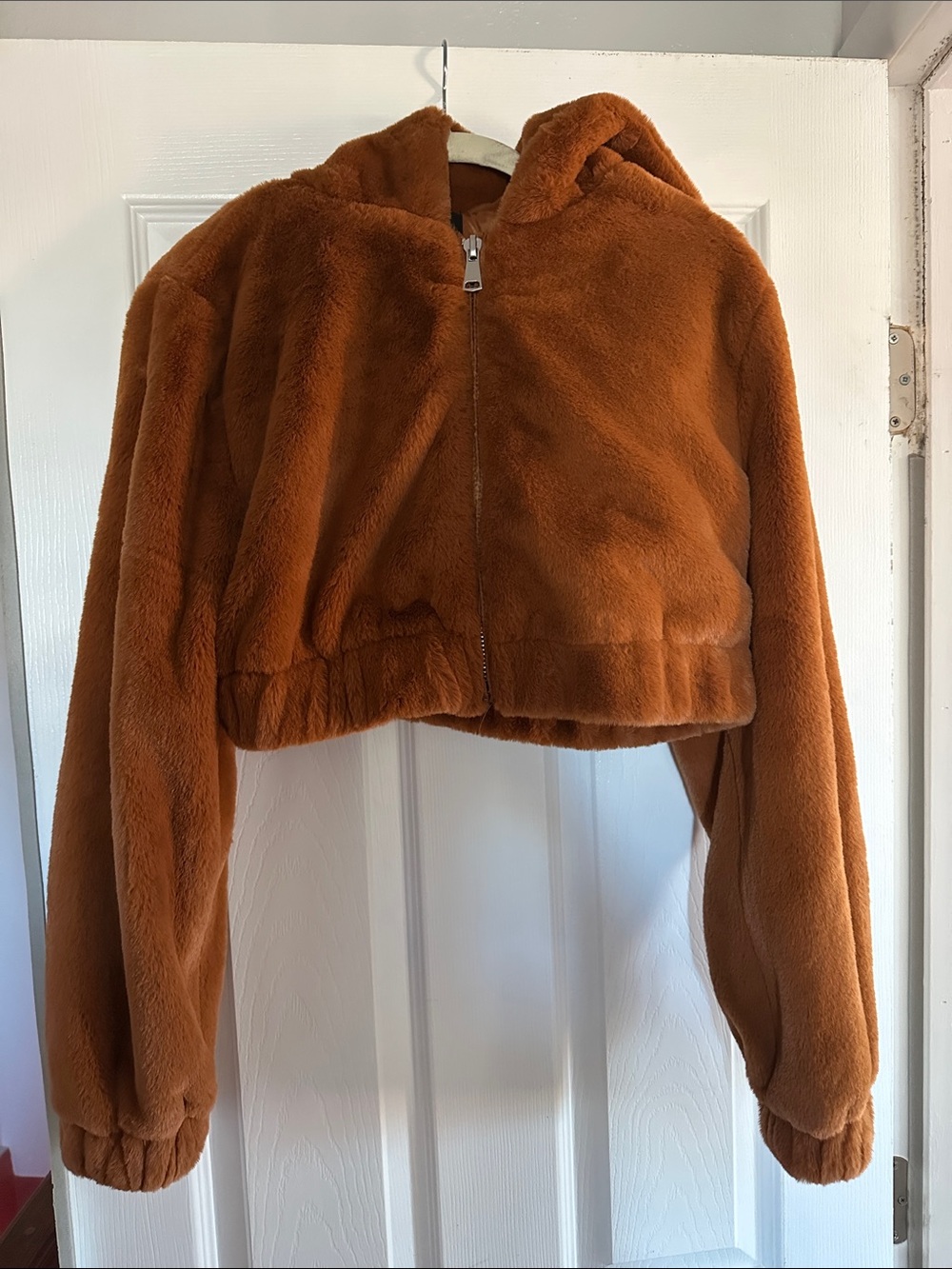 Urban Outfitters Cropped Faux-Fur Hooded Puffer Jacket - Rust